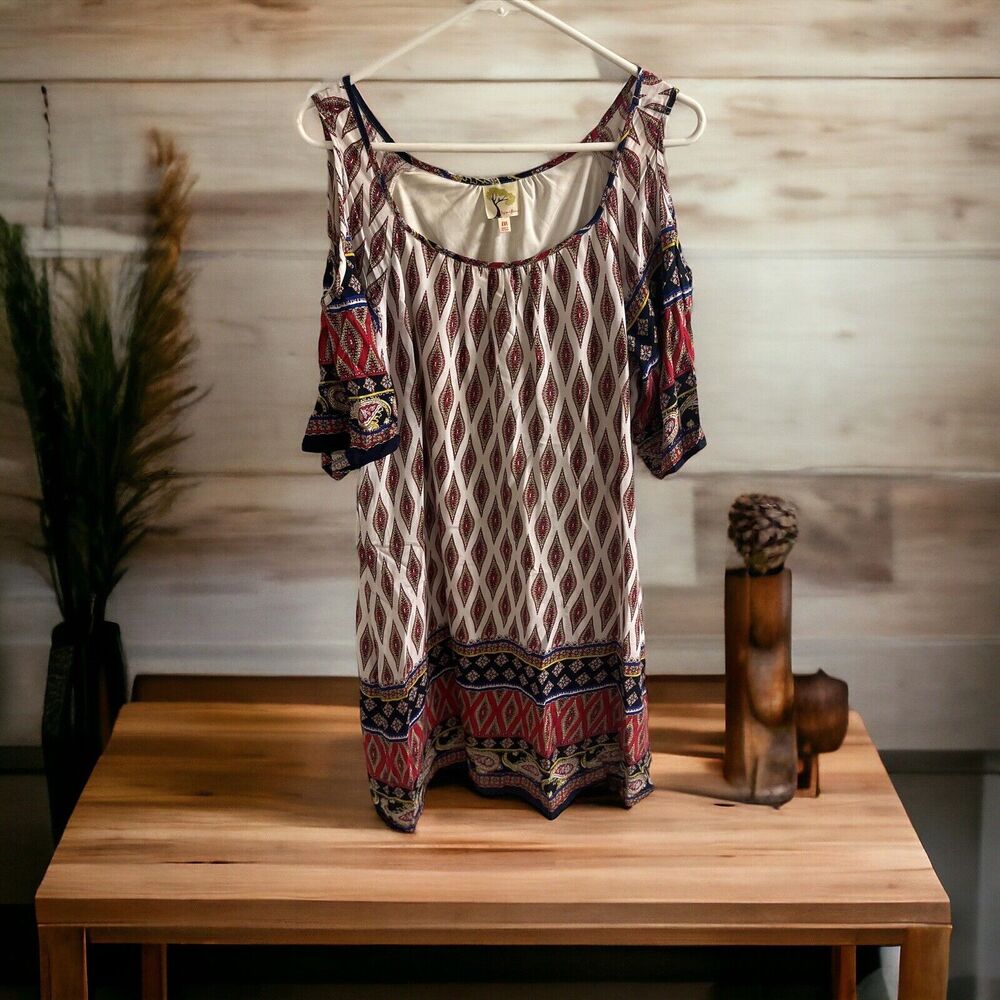 Fig and Flower Cold Shoulder 100% Rayon Paisley Print Lined Shift Dress Size M